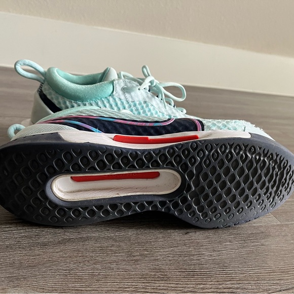 Nike Mint Green Men’s Tennis Sneakers - Picture 3 of 5